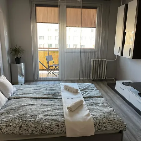 Pv Apartman Appartement *