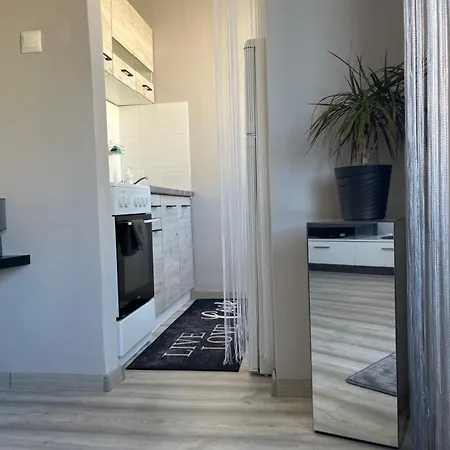 아파트 Pv Apartman
